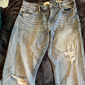 Frame Le Hollywood distressed jeans